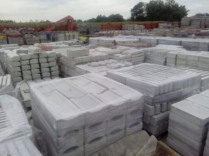 ivičnjaci betonski dimenzija 12x18x60cm i 16x8x50cm besplatni mali oglasi