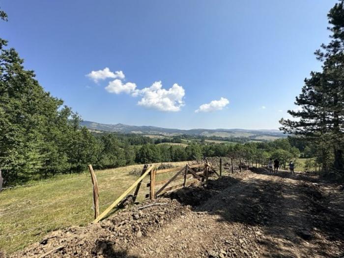 na prodaju zemljište ukupne površine 80 ari tometino polje, divčibare besplatni mali oglasi