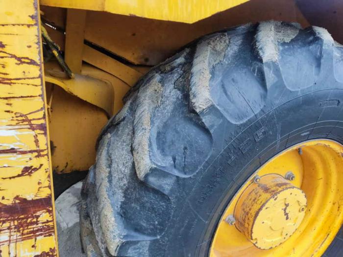 kombinirka jcb 3cx1990 godište besplatni mali oglasi