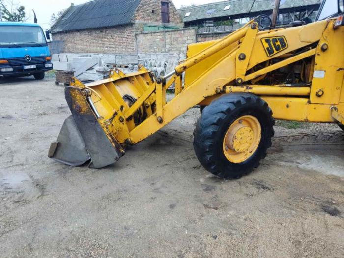 kombinirka jcb 3cx1990 godište besplatni mali oglasi