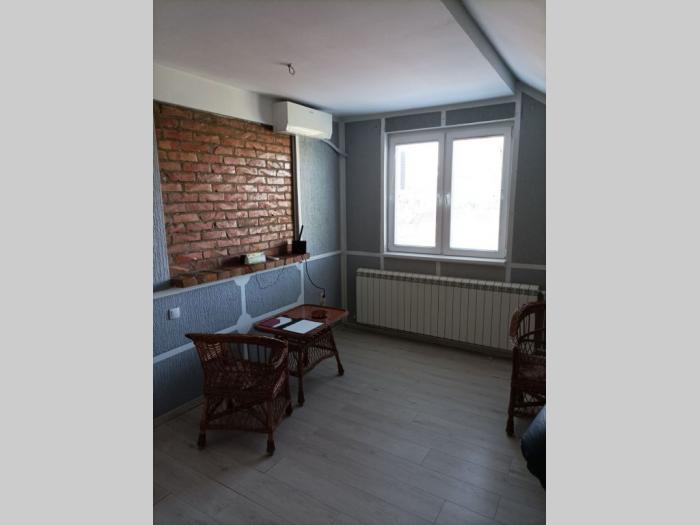 izdajem prazan stan 50m2 beograd besplatni mali oglasi