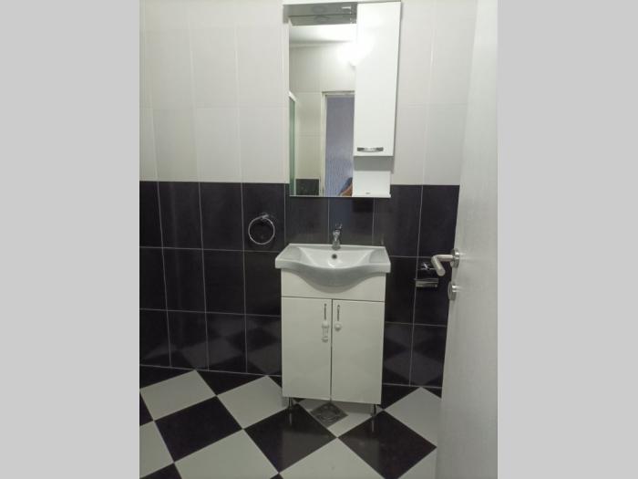 izdajem prazan stan 50m2 beograd besplatni mali oglasi