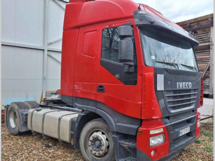 iveco prodajem kamion stralis 2006 godište besplatni mali oglasi