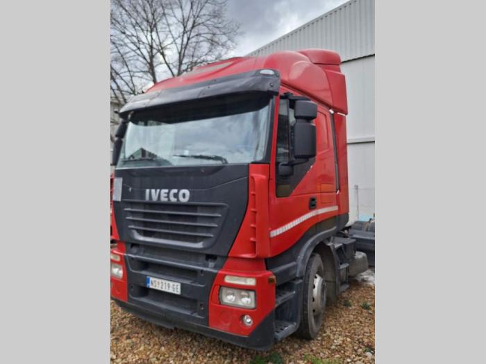 iveco prodajem kamion stralis 2006 godište besplatni mali oglasi