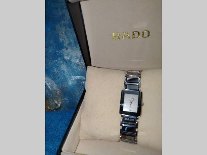 rado odlično očuvan sat besplatni mali oglasi