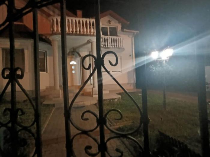 prostrana porodična kuća u mirnom delu beške prodaja besplatni mali oglasi